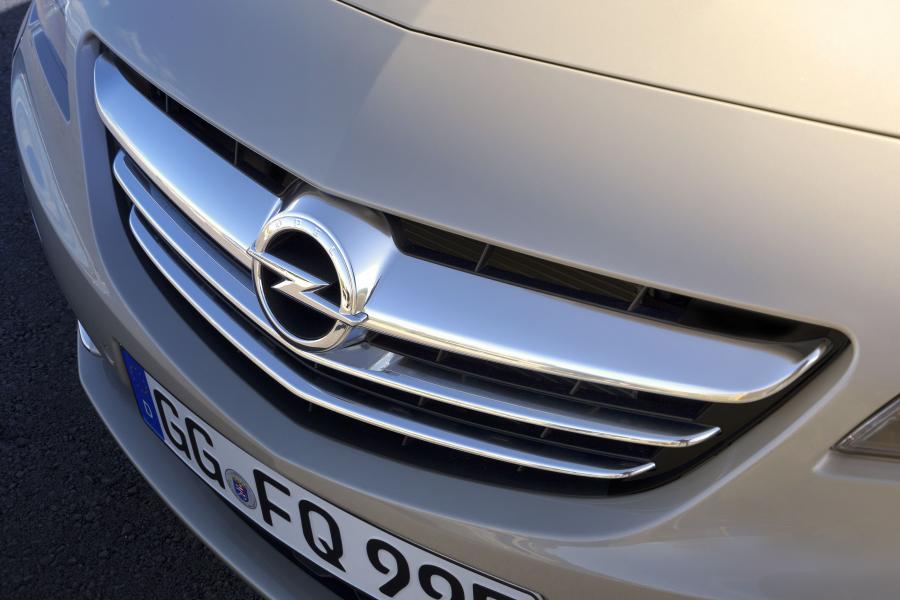  Opel Cascada 2012 года  (фото 31 из 83)